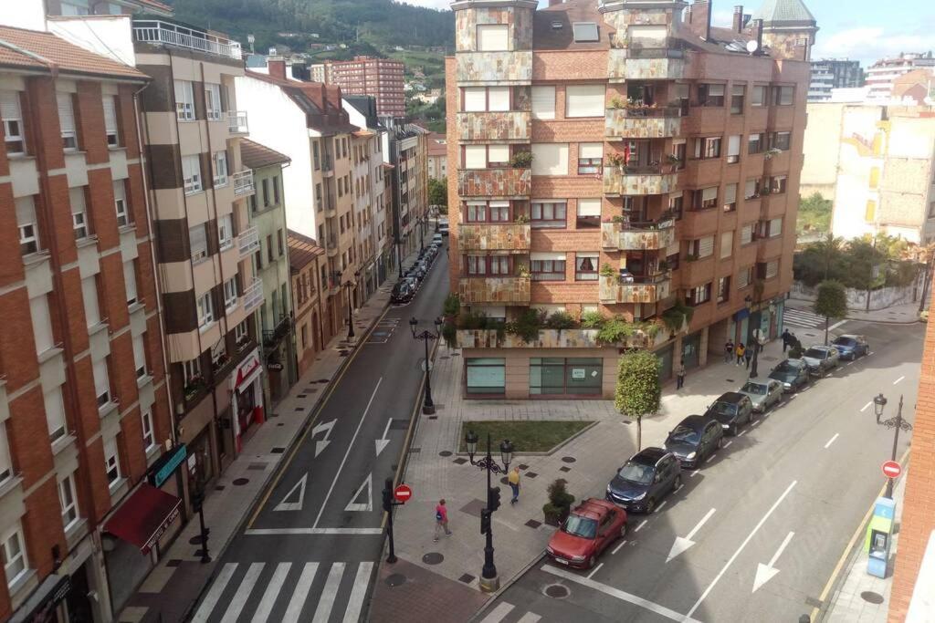Piso En Avenida Pumarín . Wifi Apartamento Oviedo