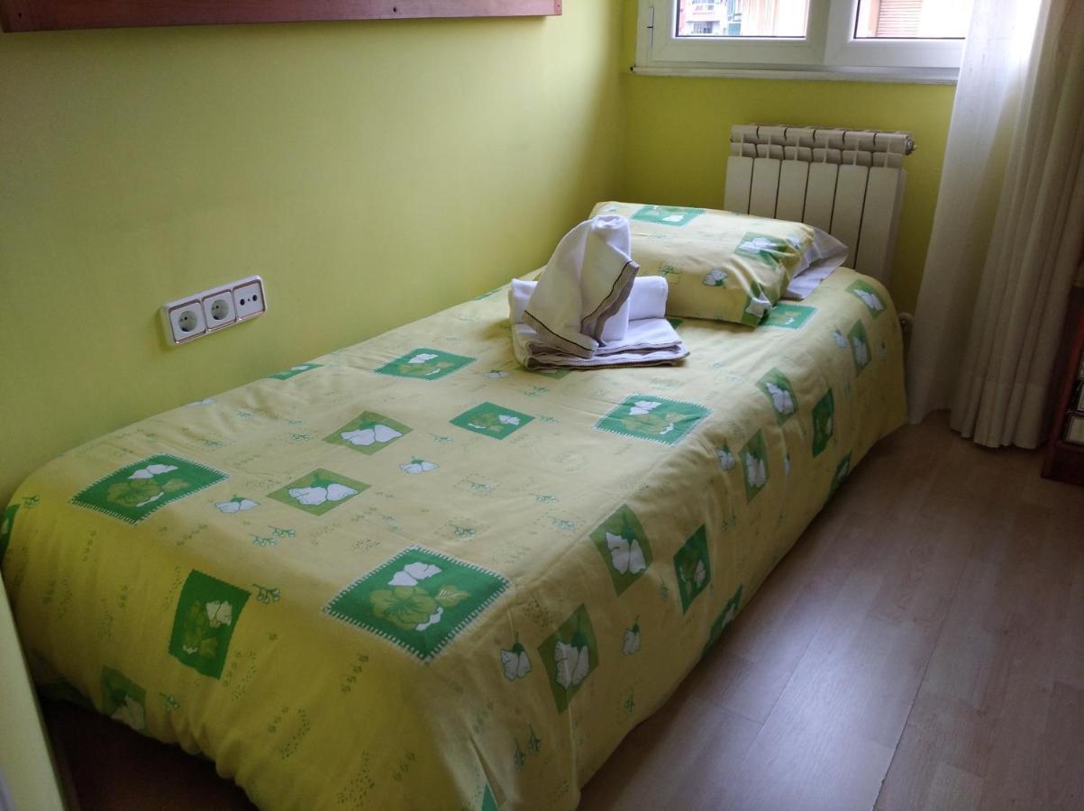 Apartamento Piso En Avenida Pumarín . Wifi Oviedo
